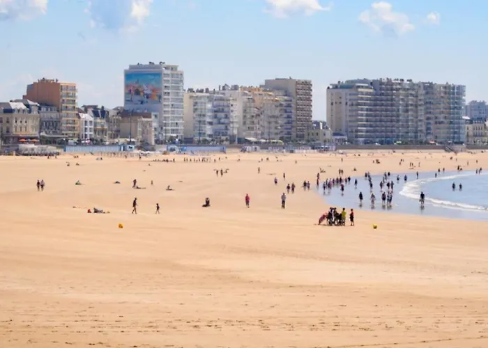 דירה Cozy With Sea View